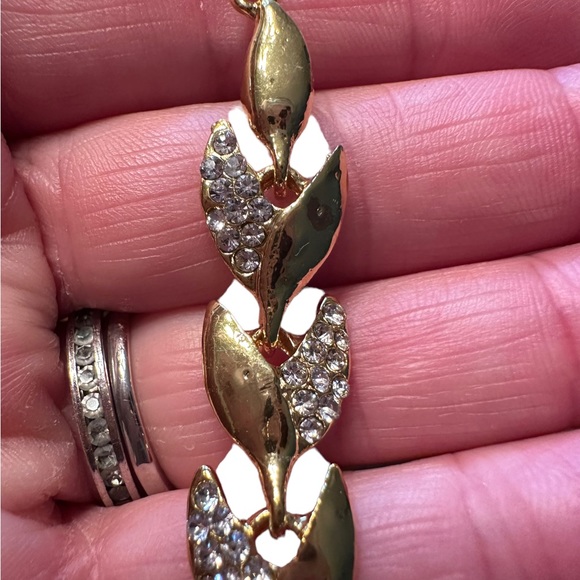 Gold and Diamond Leaf Adjustable Bracelet - Picture 6 of 6